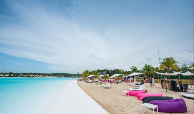 potret hotel mewah di bintan dengan kolam renang terbesar