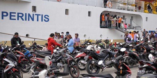 barang kapal laut meningkat rev1