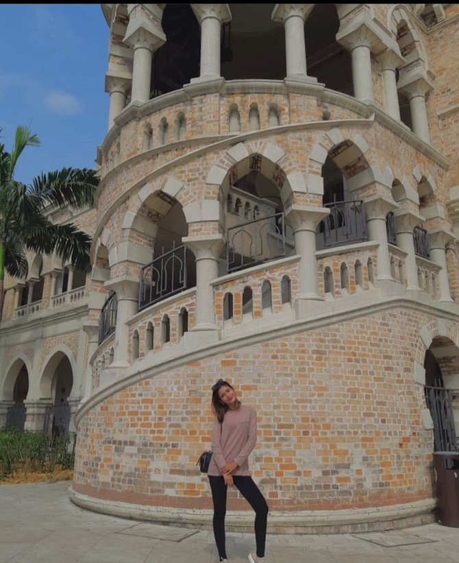 instagram gita virga