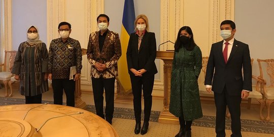 Dipimpin Azis Syamsuddin, Rombongan DPR Kunker ke Ukraina Bahas Pertahanan-Imigrasi