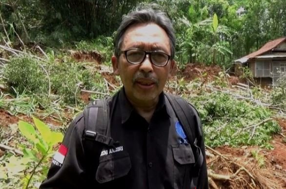 tanah bergerak di kebumen
