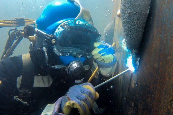 10 macam pekerjaan berbahaya di dunia