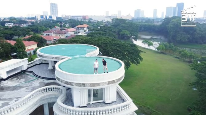 rumah mewah tung desem waringin