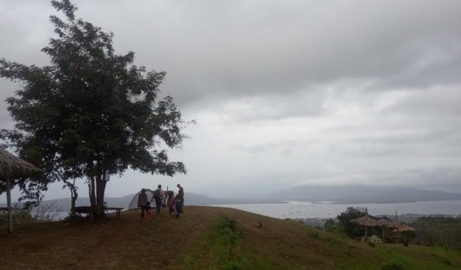 destinasi sewu sambang tempat baru menikmati matahari terbit di banyuwangi
