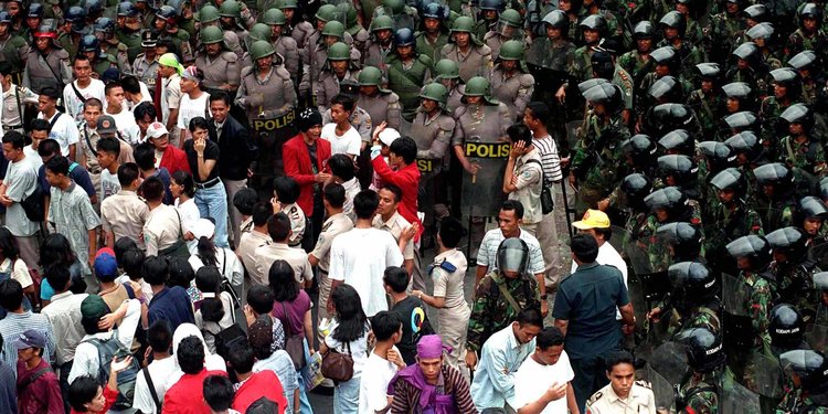 Bentuk Bentuk Perubahan Sosial Beserta Pengertian Dan Contohnya Merdeka Com