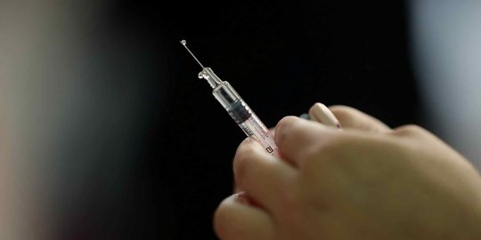 CEK FAKTA: Tidak Benar Penyuntikan Vaksin Covid-19 Dihalangi BPOM
