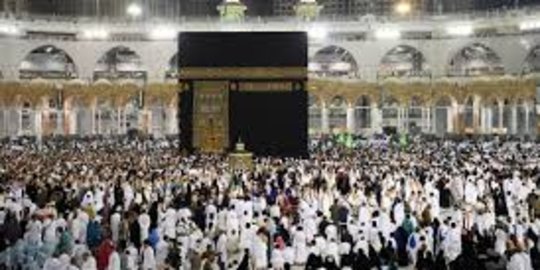 Imbas Pandemi, Biaya Umrah Naik Hingga 40 Persen