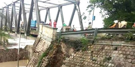 Kondisi Terkini Jembatan Penghubung Bojonegoro-Tuban, Warga Diminta Tak Melintas