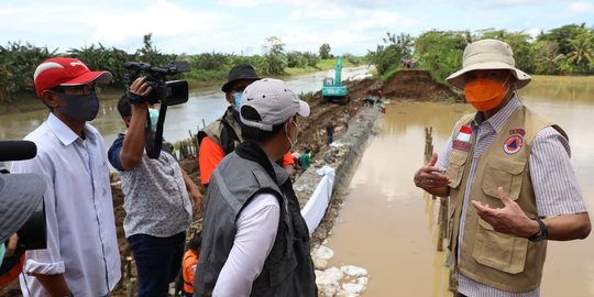 Tinjau Lokasi Banjir Kebumen, Ini yang Dilakukan Ganjar Pranowo