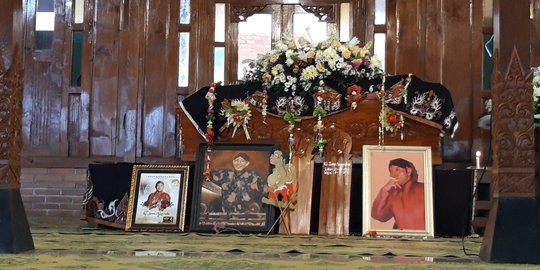 Dalang Ki Seno Nugroho dan Karakter Bagong