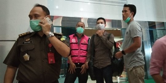 Kejati Sulsel Tahan Tersangka Kasus Penyelewengan Dana Anak Perusahaan Pelindo IV