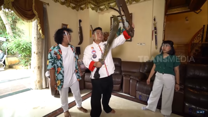 intip rumah mewah paranormal ki kusumo