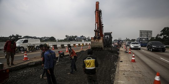 Jasa Marga Perbaiki Jalan Tol Jagorawi KM 18