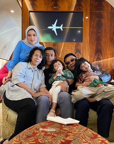 deretan wanita cantik taklukan putra jenderal tni