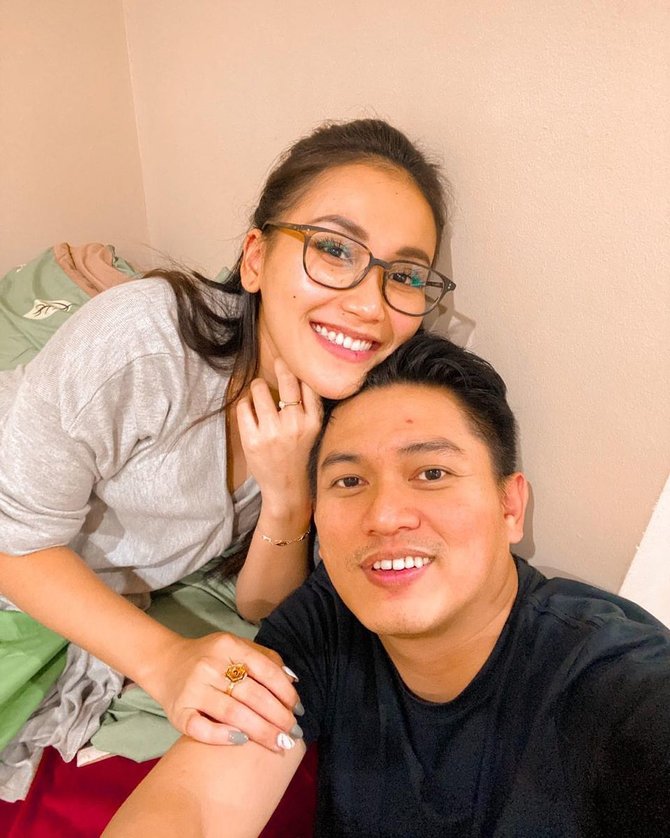 ayu ting ting pamer foto bareng pacar