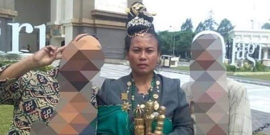 Pakai Baju Kerajaan dan Mengaku Istri Bung Karno, Perempuan Ini Malah Minta Uang