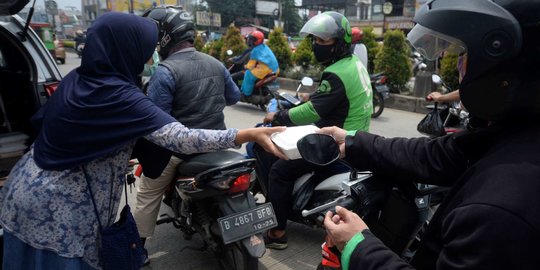 Makanan Gratis di Hari Jumat Berkah