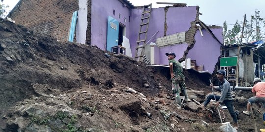 Hujan Memicu Longsor di Tasikmalaya, 1 Warga Meninggal Dunia