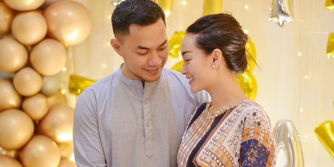 Zaskia Gotik Akhirnya Unggah Foto Sang Anak, Tulis Kata-kata Menyentuh | merdeka.com