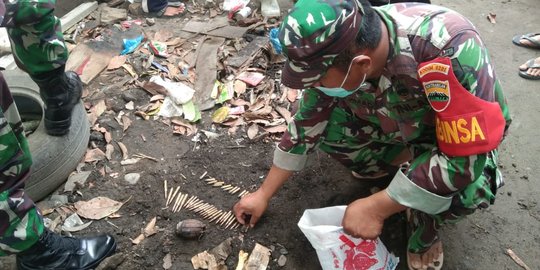 Asyik Bermain, Bocah di Deli Serdang Temukan Granat Nanas dan 58 Butir Amunisi