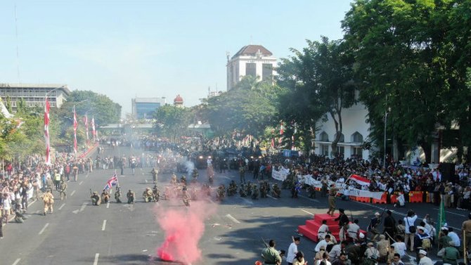 parade perjuangan pertempuran 10 november