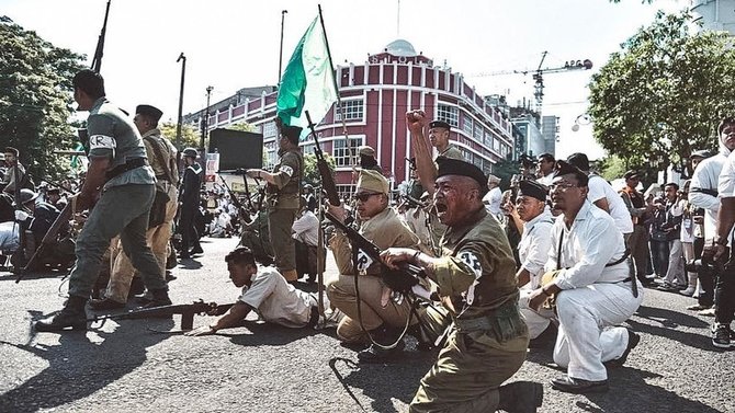 parade perjuangan pertempuran 10 november