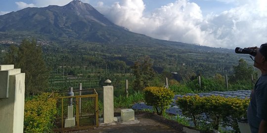 Gunung Merapi Siaga, Puluhan Warga di Radius 3 Kilometer Dievakuasi