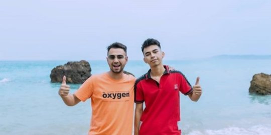 5 Potret Kamar Dimas 'Kembaran' Raffi saat Liburan di Nihi Sumba, Mewah dan Unik