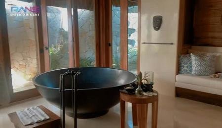 kamar dimas di nihi sumba