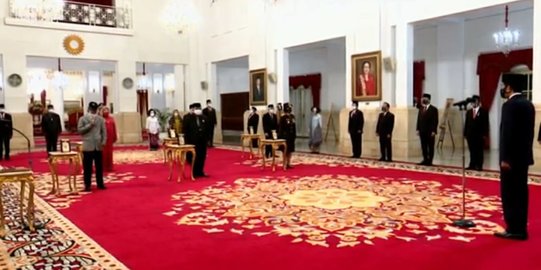 Presiden Jokowi Berikan Gelar Pahlawan Nasional ke 6 Tokoh