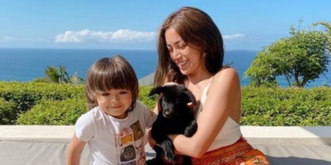 Meski Sudah Putus Jessica Iskandar Akui El Barack Masih Panggil Richard Kyle Daddy Semua Halaman Merdeka Com Meski Sudah Putus Jessica Iskandar Akui El Barack Masih Panggil Richard Kyle Daddy Semua Halaman Merdeka Com