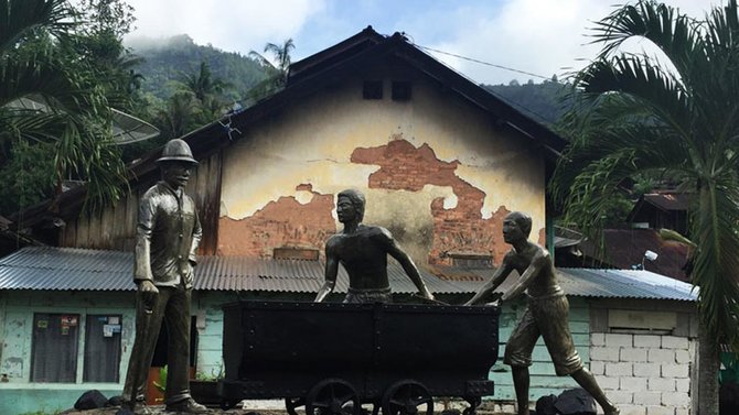 museum gudang ransum lubang mbah suro peninggalan belanda di sawahlunto