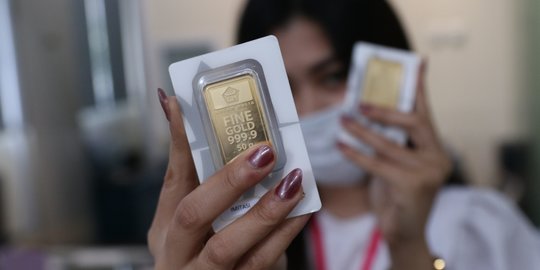 Harga Emas Antam Hari ini Dijual Rp970.000 per Gram, Turun Rp2.000