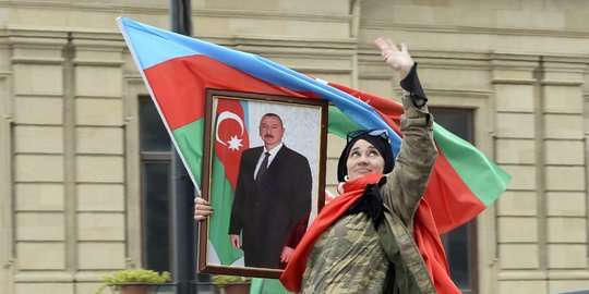 Euforia Rakyat Azerbaijan Rayakan Kemenangan Atas Armenia