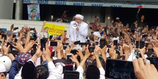 Hidayat Nur Wahid Minta Mahfud MD Kunjungi Rizieq untuk Bersilaturahmi