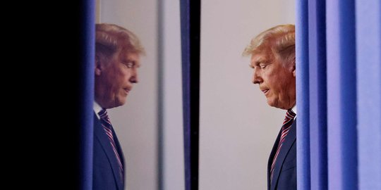 CEK FAKTA: Tidak Benar Video Donald Trump Diusir dari Gedung Putih