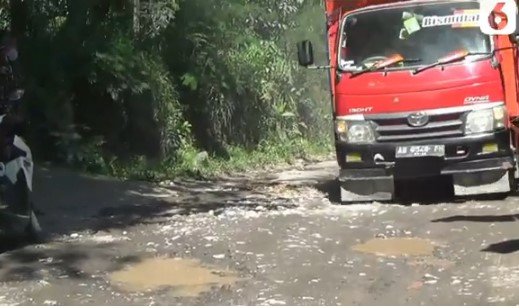 jalur evakuasi merapi kondisinya memprihatinkan