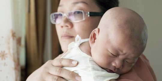bayi bersendawa setelah makan
