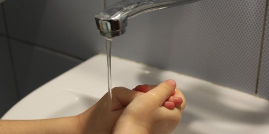 6 Kesalahan yang Kerap Dilakukan ketika Mencuci Tangan, Harus Dihindari!