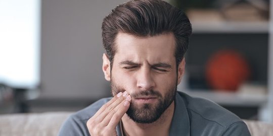 5 Bahan Sederhana yang Bisa Membantu Mengatasi Gigi Sensitif