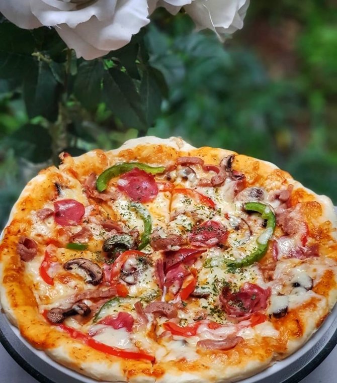 4 Cara Membuat Pizza Mini Teflon Dan Rumahan Yang Menggugah Selera