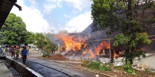 Gudang Kapas di Bandung Terbakar, Kerugian Capai Rp1 Miliar