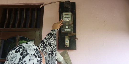 mei pln gratiskan tarif listrik bisnis dan industri kecil selama 6 bulan