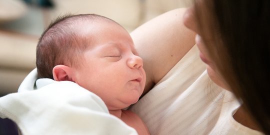 Cara Merawat Bayi Baru Lahir, Wajib Diperhatikan oleh Pasangan Muda