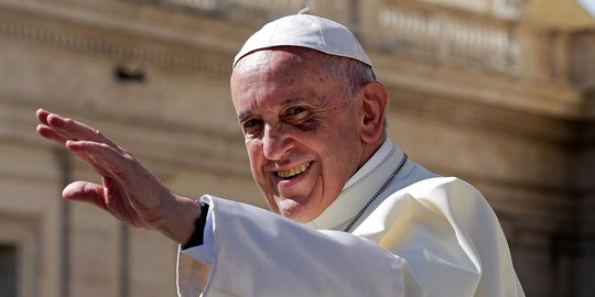 Paus Fransiskus Berikan Tes Covid Gratis Buat Orang Miskin