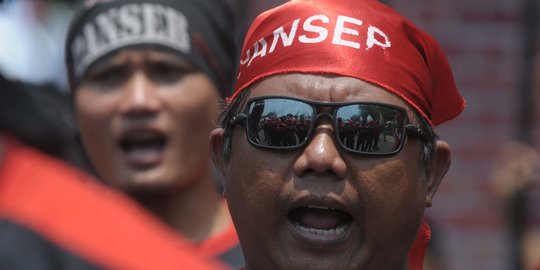 Pemerintah Jokowi Kebut Penyelesaian Aturan Turunan UU Cipta Kerja