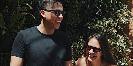 Heboh Pevita Pearce Unggah Foto Dengan Mantan Maudy Ayunda, Pacaran?