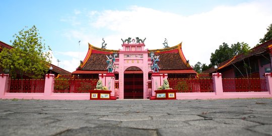 Tertua di Pulau Jawa, Ini Pesona Kemegahan Kelenteng Cu An Kiong di Lasem