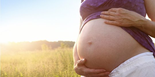 Usai Melahirkan Bayi Besar, Waspadai Turunnya Peranakan dan Panggul