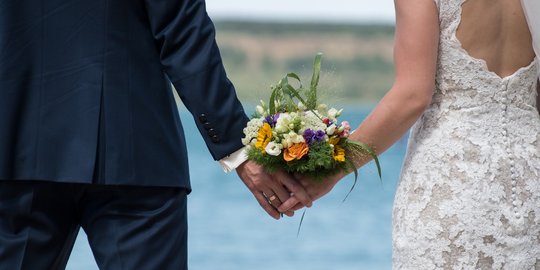 Pemprov DKI Izinkan Hotel Ritz-Carlton dan JW Marriott Gelar Resepsi Pernikahan